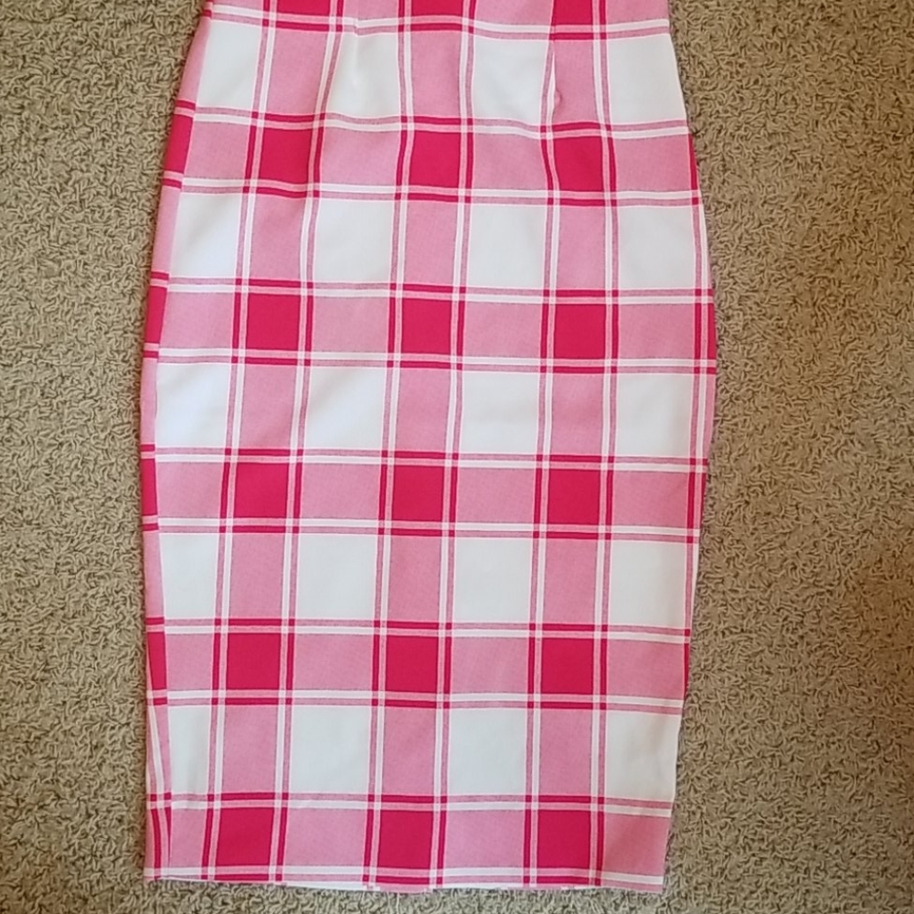 NYC 7th Avenue Pink Plaid Pencil Skirt